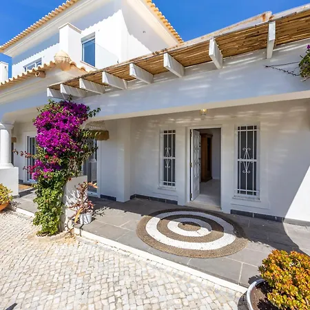 Casa Paraiso *